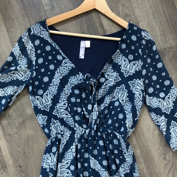 Francesca’s Navy and White Paisley Romper • Size S - Picture 2 of 6